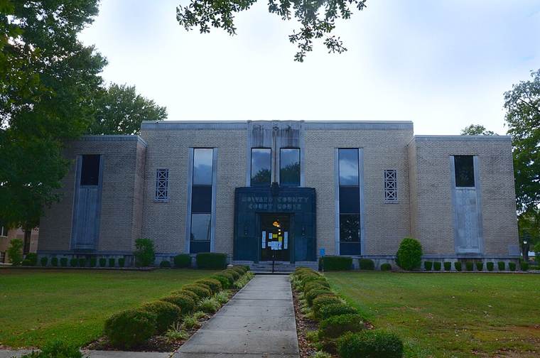 Photograph of Howard County Courthouse