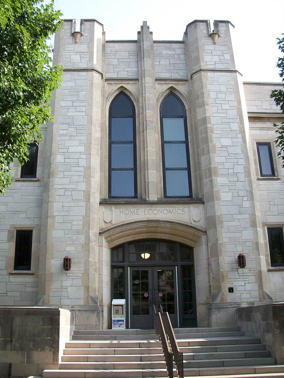 Photograph of University of Arkansas: Home Economics Building