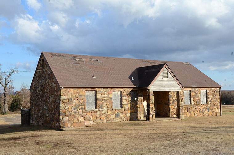 Photograph of Maness Schoolhouse