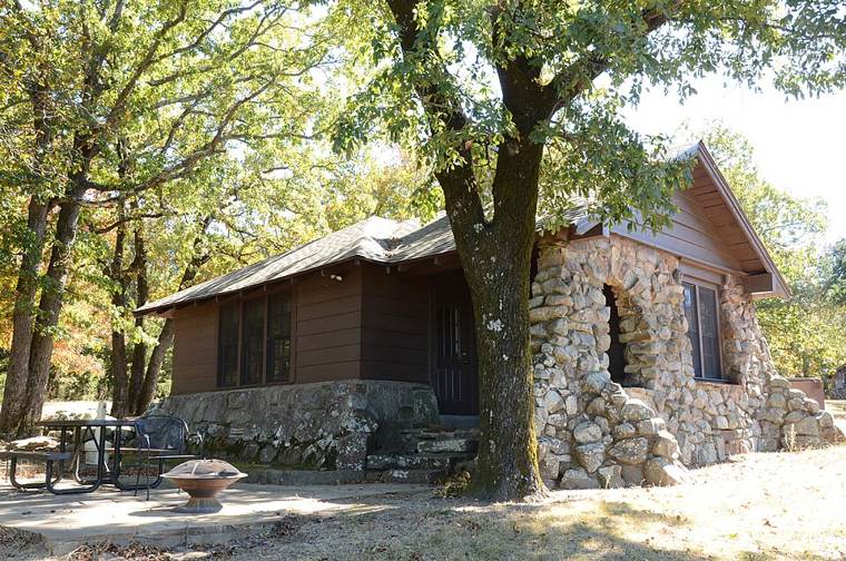 Photograph of Mt. Nebo State Park Cabin No. 63