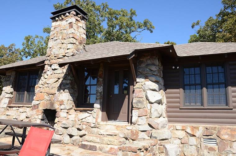 Photograph of Mt. Nebo State Park Cabin No. 61