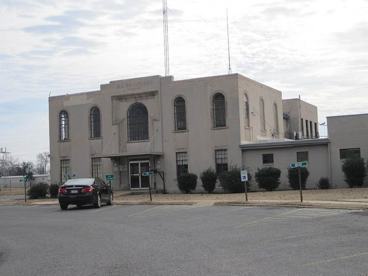 Photograph of City Hall (West Memphis)