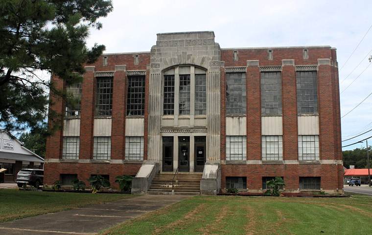Photograph of Old Scott County Courthouse