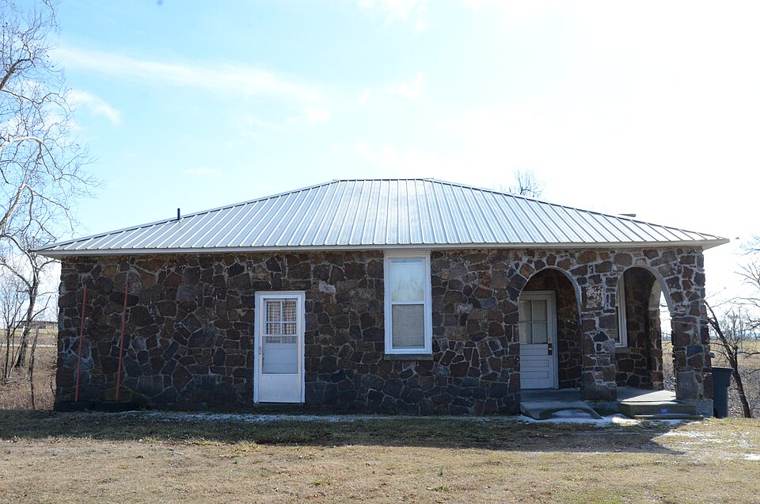 Photograph of Spring Valley School District 120 Building